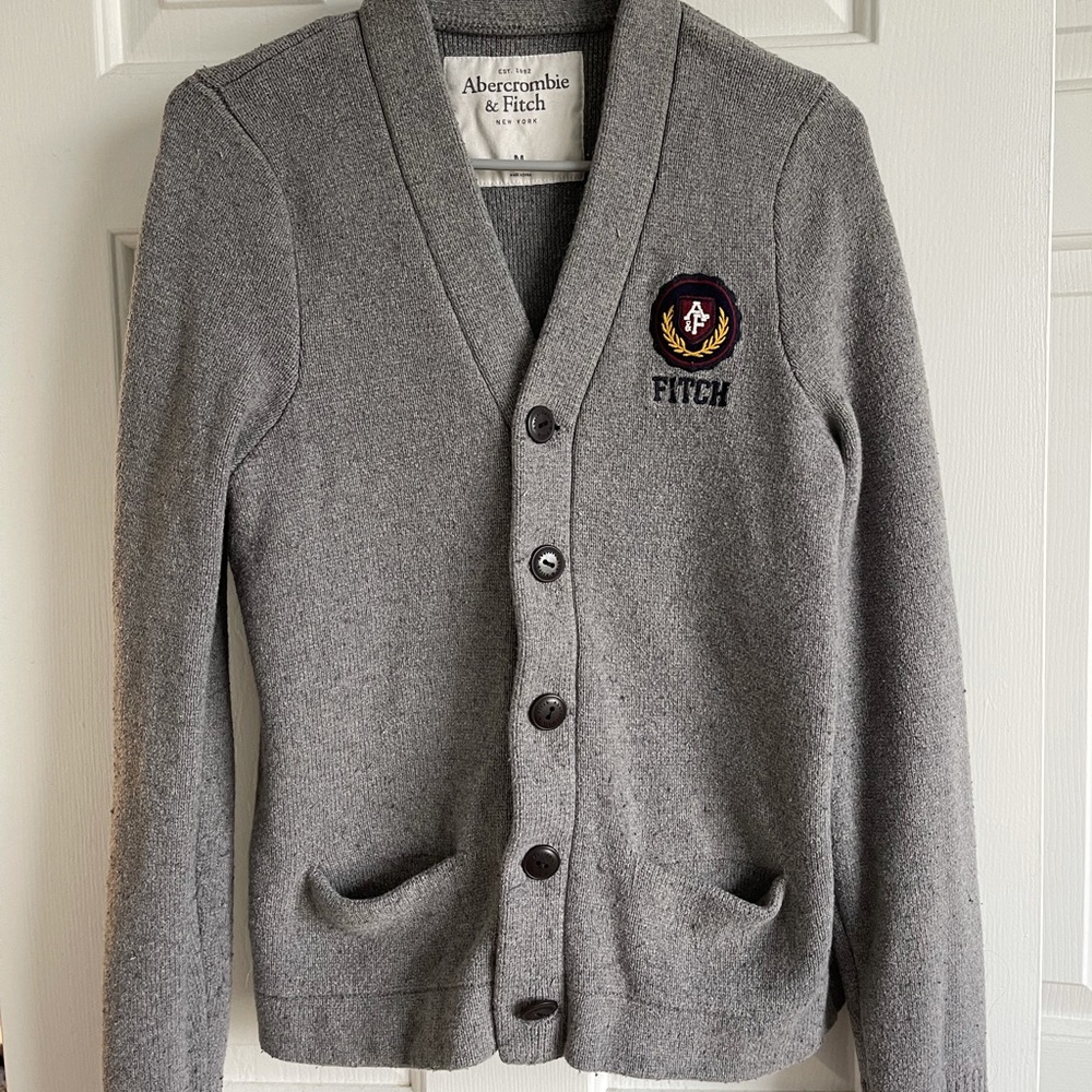 Abercrombie and Fitch cardigan unisex size M